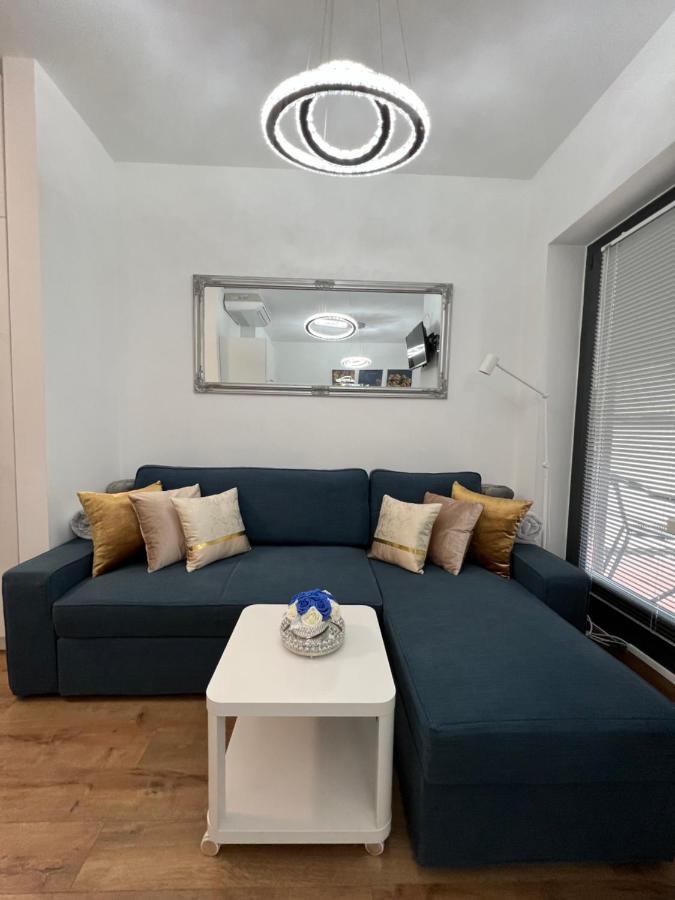 Luxe Central Studio With Pool, Parking & Ac Budapešť Exteriér fotografie