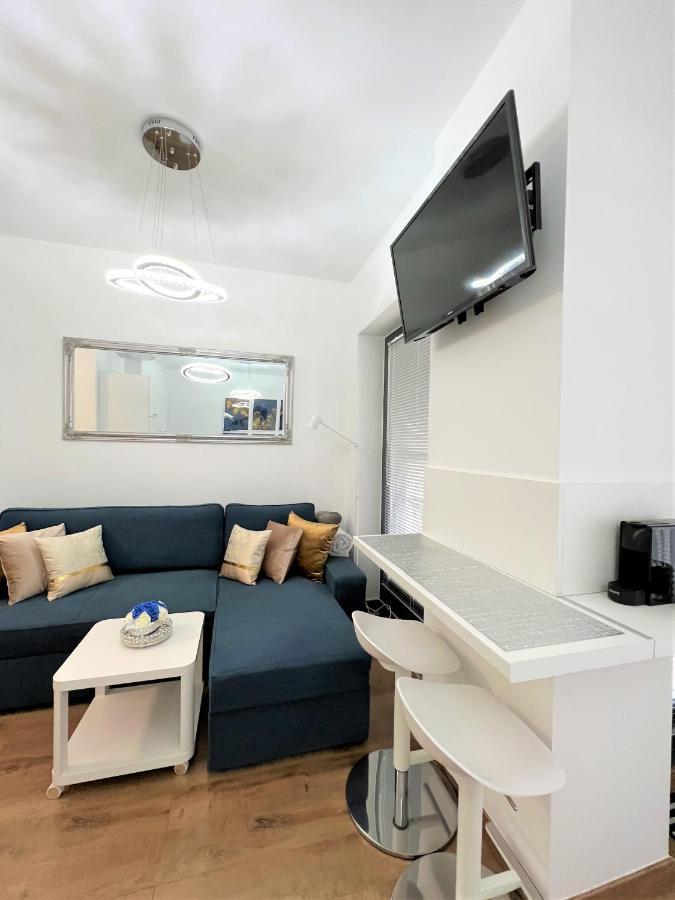 Luxe Central Studio With Pool, Parking & Ac Budapešť Exteriér fotografie