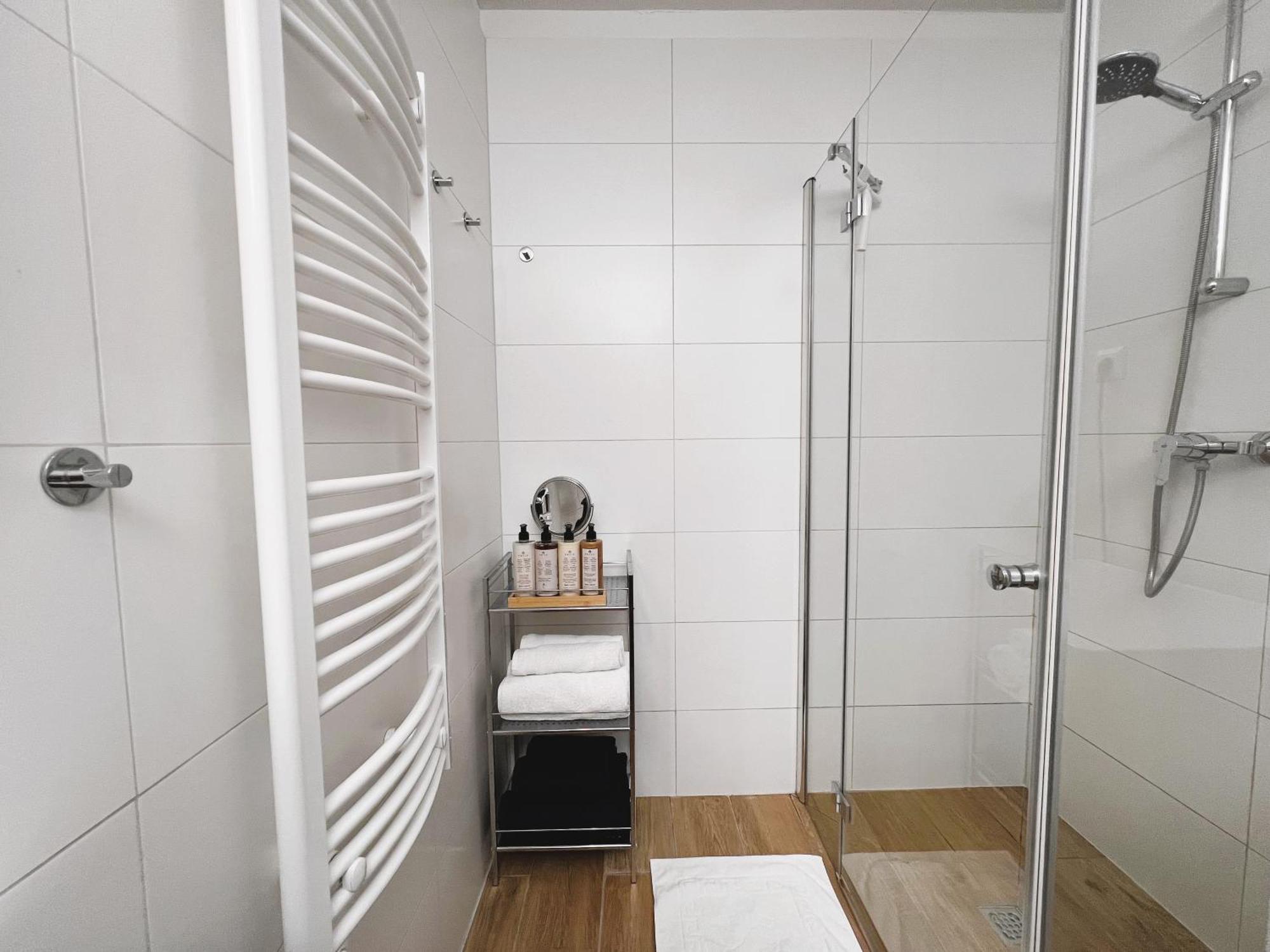 Luxe Central Studio With Pool, Parking & Ac Budapešť Exteriér fotografie