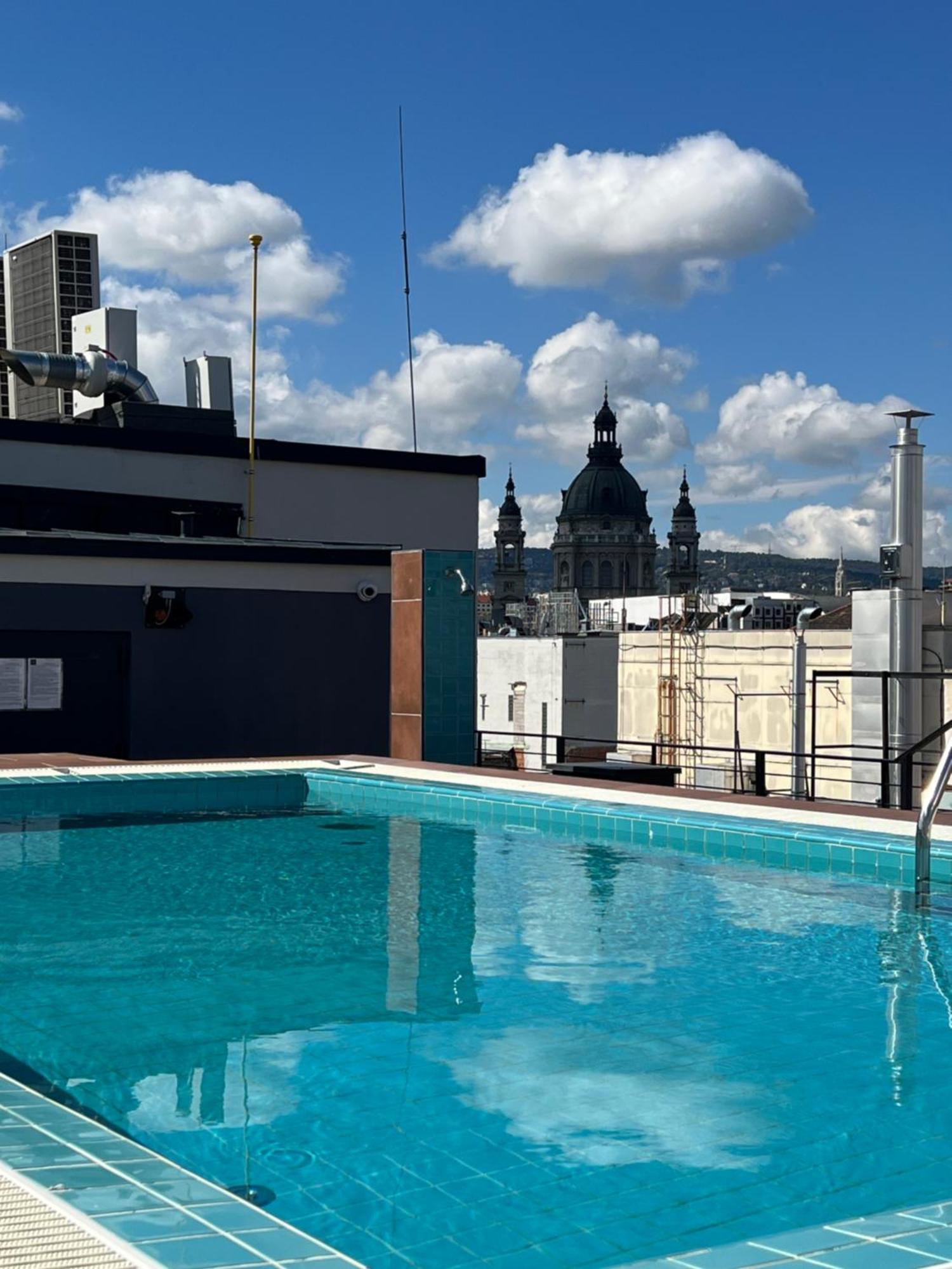 Luxe Central Studio With Pool, Parking & Ac Budapešť Exteriér fotografie